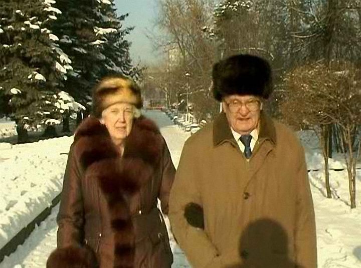 Зимой